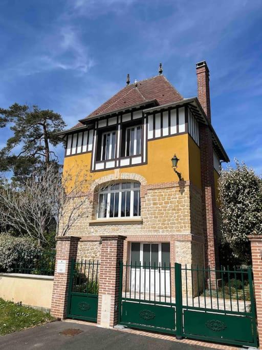 Villa D'Exception A 500 M De La Plage Merville-Franceville-Plage Exterior photo